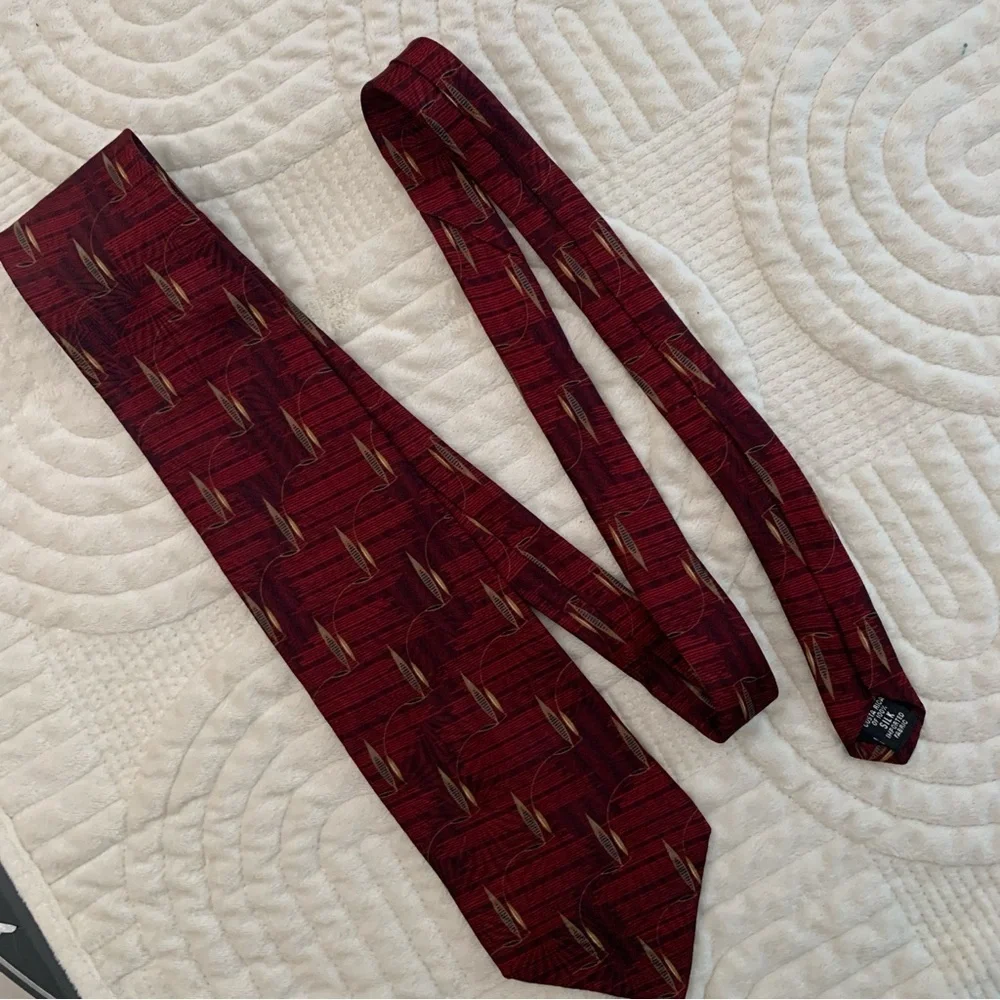 Bill Blass Black Label Red Silk Tie